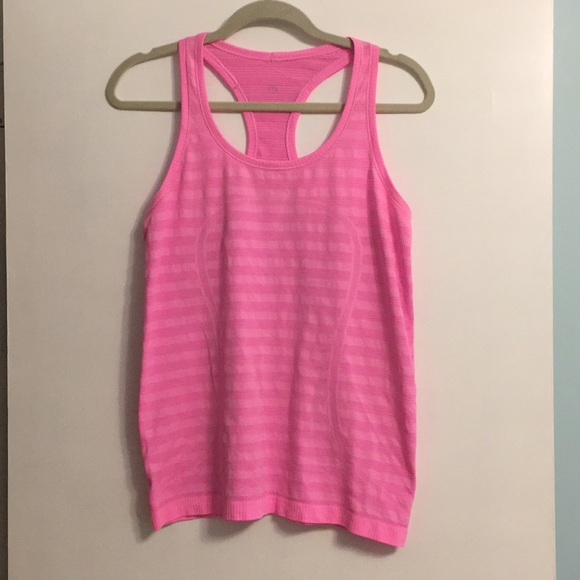 lululemon athletica Tops - EUC Lululemon Swiftly Tech Pink Tank
